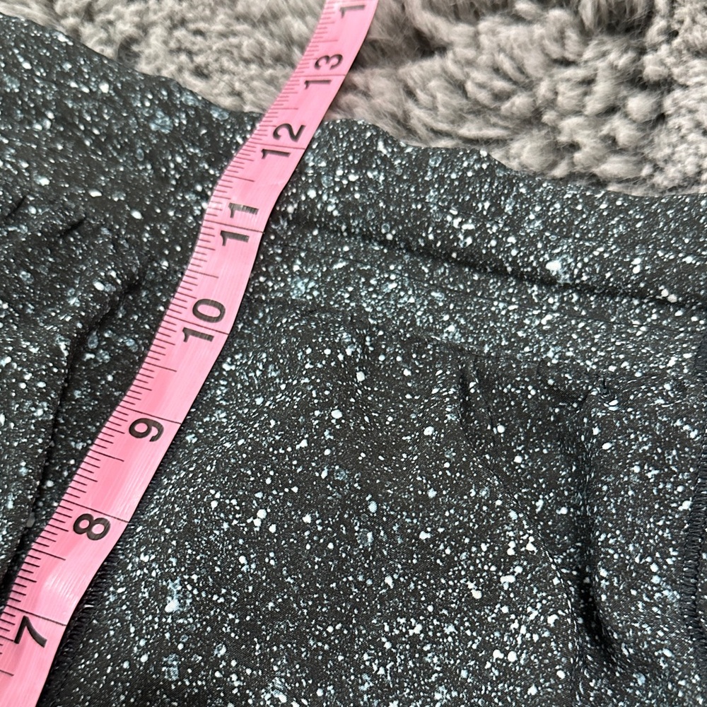 Lululemon Athletica Workout Shorts - Picture 6 of 9